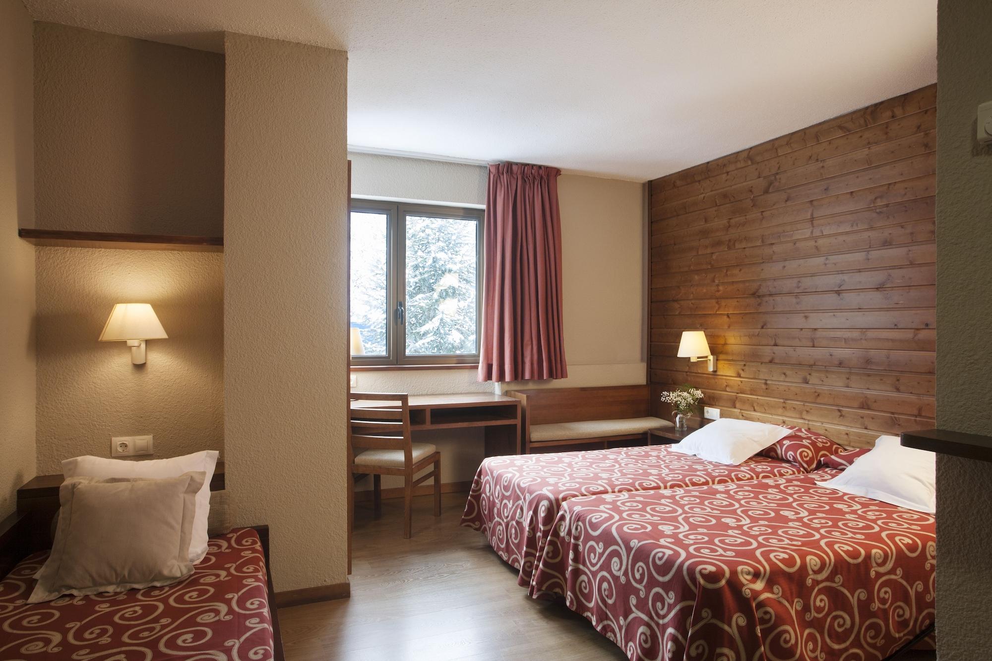 Hotel Tuc Blanc Baqueira Beret Esterno foto