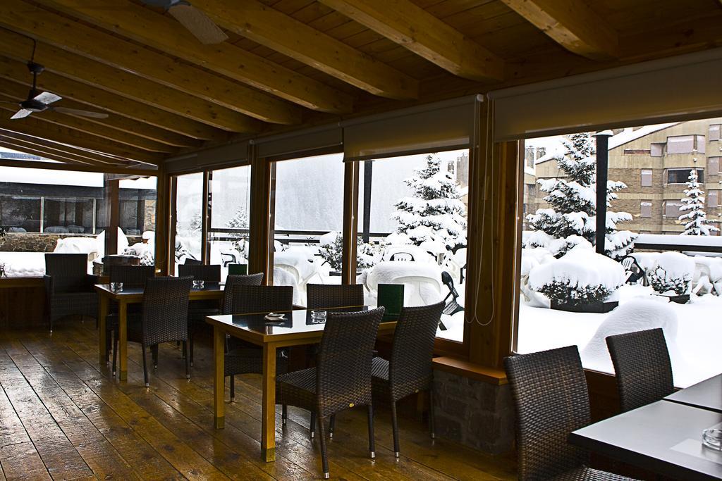Hotel Tuc Blanc Baqueira Beret Esterno foto
